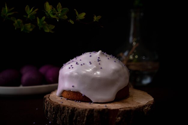 Pastel de pascua y huevos