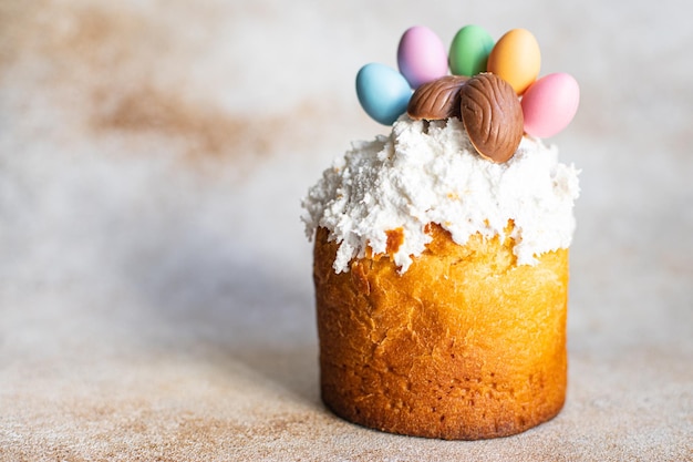 Pastel de Pascua pan dulce vacaciones postre comida comida merienda en la mesa espacio de copia fondo de alimentos