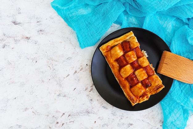 Pastel de salchicha en hojaldre