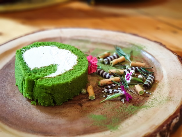 Pastel de té verde matcha.