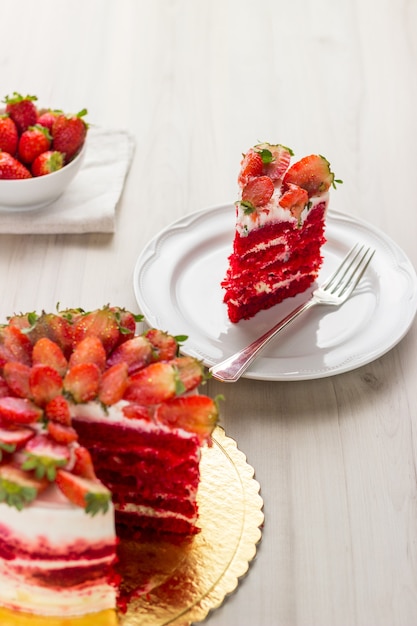 Foto pastel de terciopelo rojo delicioso