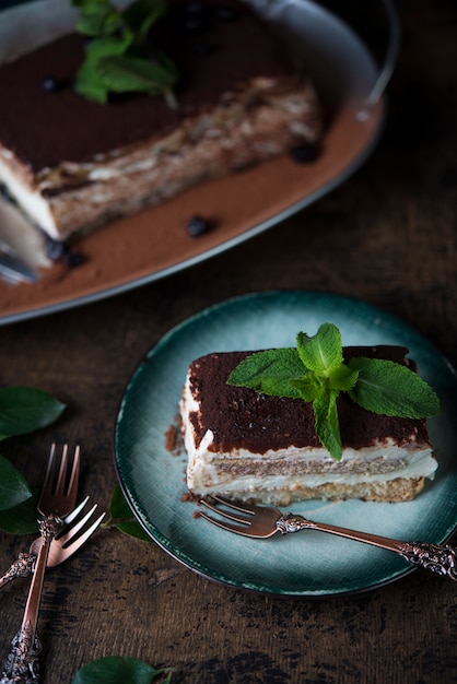 Pastel de tiramisú de postre italiano casero