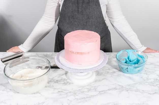 Pastel de vainilla de 3 capas con temática de sirena