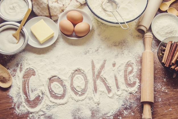 Pastelaria, bolos, cozinhe as próprias mãos. Foco seletivo.