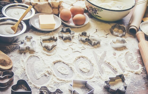 Pastelaria, bolos, cozinhe as próprias mãos. foco seletivo.