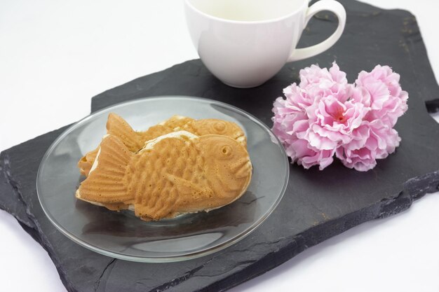 Pasteles de taiyaki en el fondo Confitería japonesa