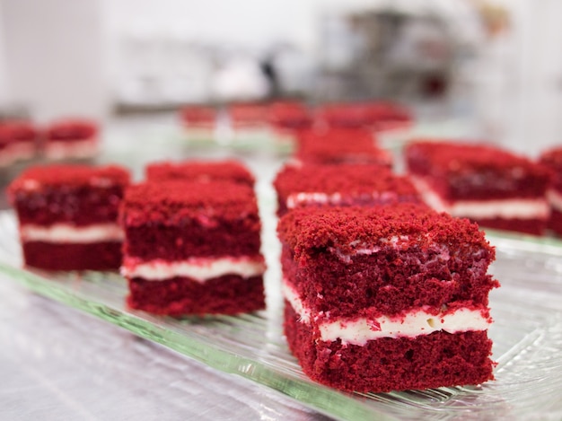 Pasteles de terciopelo rojo