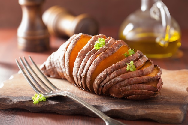 Patatas al horno hasselback