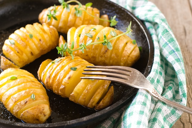 Patatas al horno con tomillo