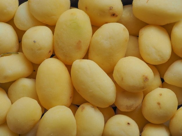 Patatas pequeñas verduras