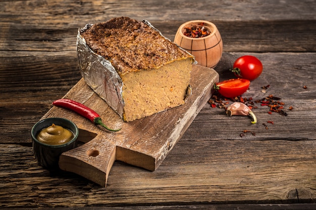 Paté de hígado francés tradicional con hígado