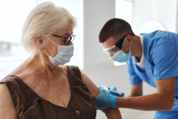 Patienten- und Arztkrankenhausimpfung Covid19-Passgesundheit