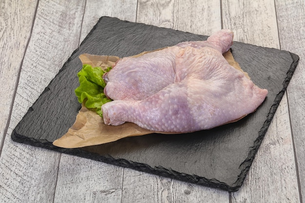 Pato de frango cru