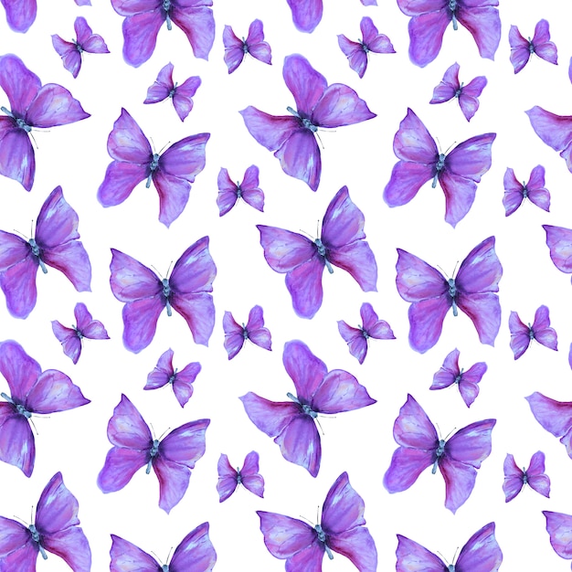 Patrón de verano con mariposas violetas