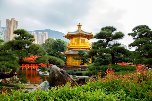 Pavilhão dourado de hong kong.