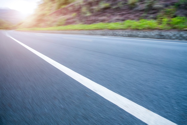 Pavimento de asfalto de carretera al aire libre