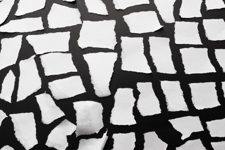 Foto peças de papel branco vazias isoladas