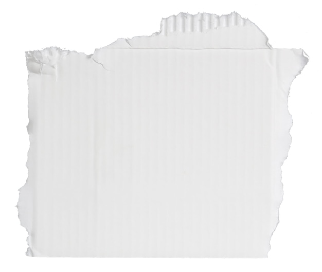 Pedaço de papel ondulado branco isolado no fundo branco