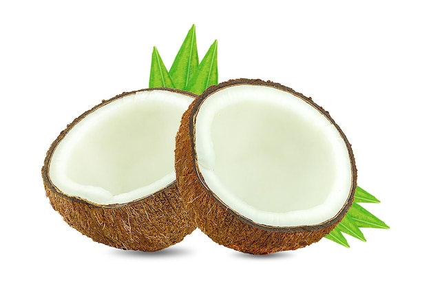 Pedaços de coco isolados sobre um fundo branco conceito de cuidados com a pele de alimentos saudáveis