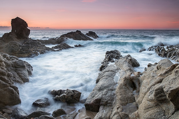 Pedra na beira-mar