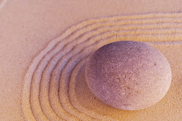 Pedras na areia, jardim zen de meditação japonesa