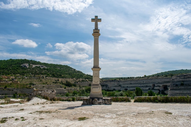 Pedreira para extração de pedra. Crimea