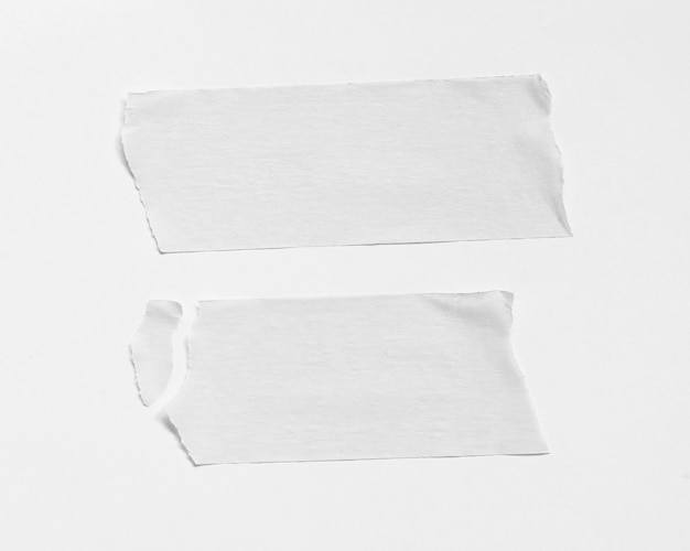 pegatinas de papel blanco sobre fondo blanco