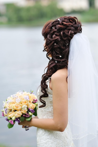 Peinado de boda de belleza Novia