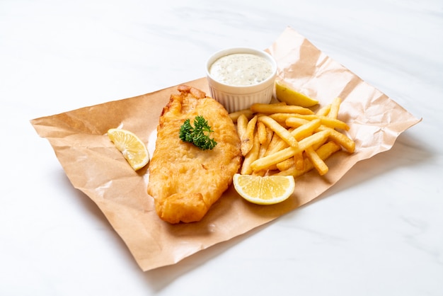 peixe e batatas fritas com batatas fritas