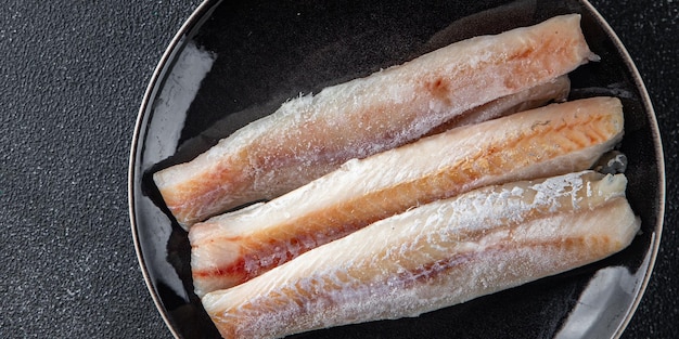 peixe filete de merluza frutos do mar frescos saborosos alimentação saudável cozinhar aperitivo refeição comida lanche na mesa