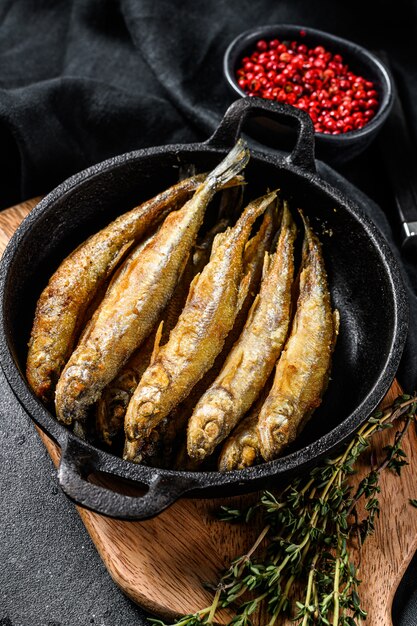 Peixe frito com capelim empanado