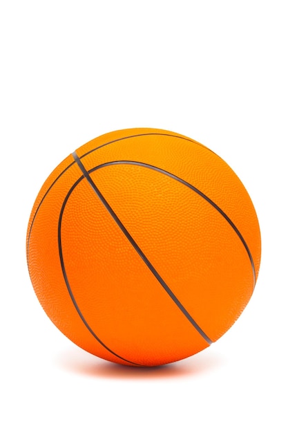 pelota deportiva moderna sobre un fondo blanco