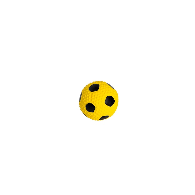 pelota de fútbol sobre fondo blanco cuentas juguetes para mascotas de perros y gatos