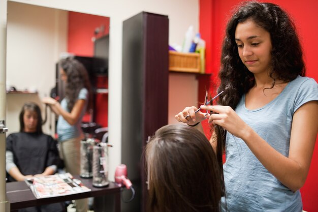 Peluquería femenina corte de cabello