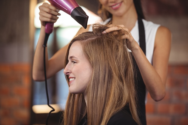 Peluquería peinados para clientes