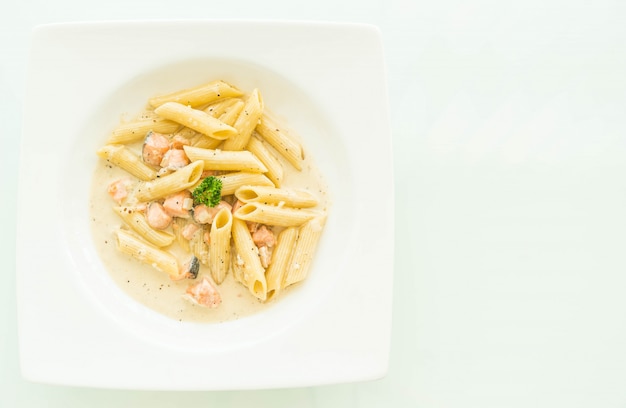 Penne Carbonara Nudeln mit Lachs