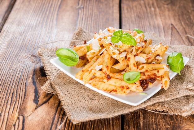 Penne com Pesto de Tomate