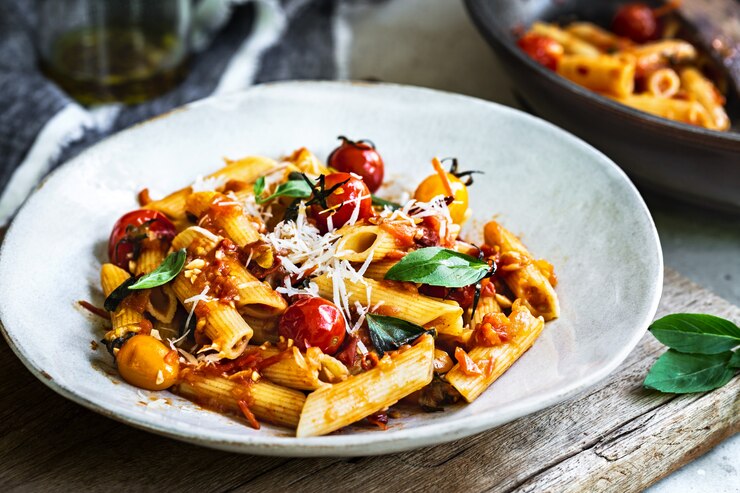 Penne con salsa de tomate casera