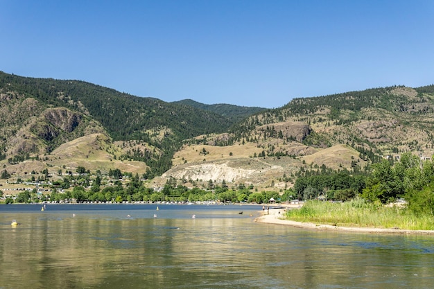 PENTICTON CANADA 05 DE JULHO DE 2020 belo dia ensolarado no lago Skaha British Columbia