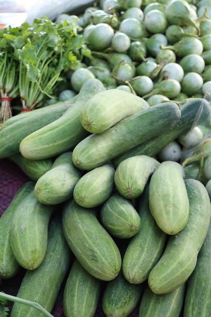 pepino en la comida de la calle