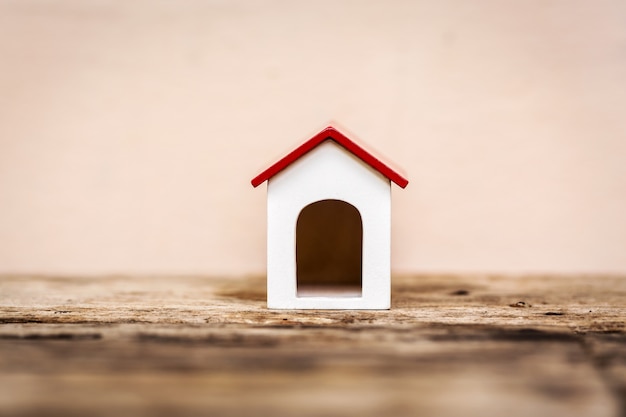 Pequeña casa en madera