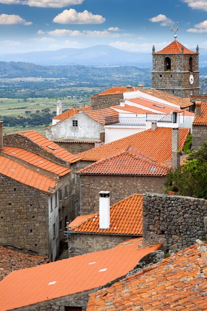 Pequena cidade europeia Monsanto Portugal