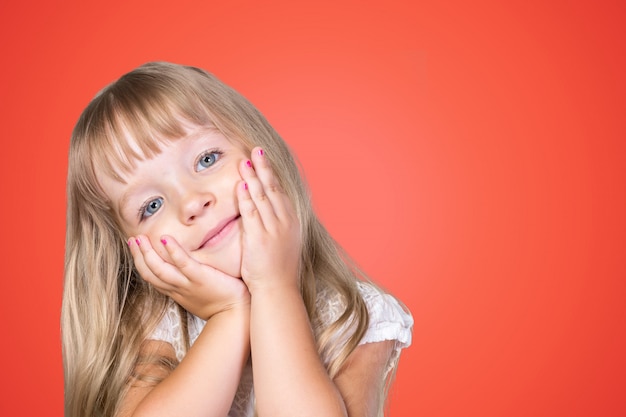 Pequeña y dulce niña