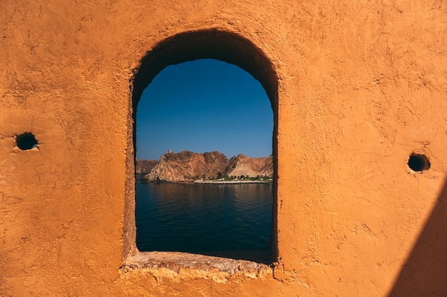 Pequeña torre de defensa en muscat