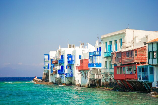 Foto pequena veneza na ilha de mykonos grécia cíclades