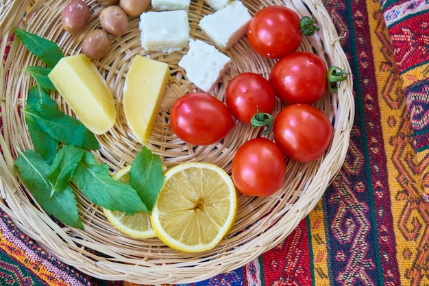 Pequeno-almoço mediterrânico