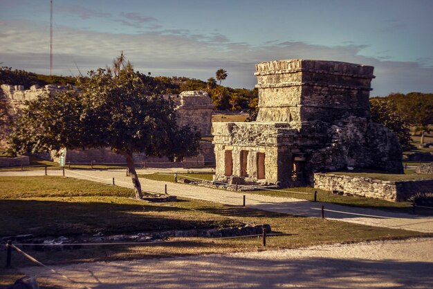 Un pequeño templo maya en Tulum México