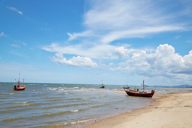 Pequeños barcos de pesca