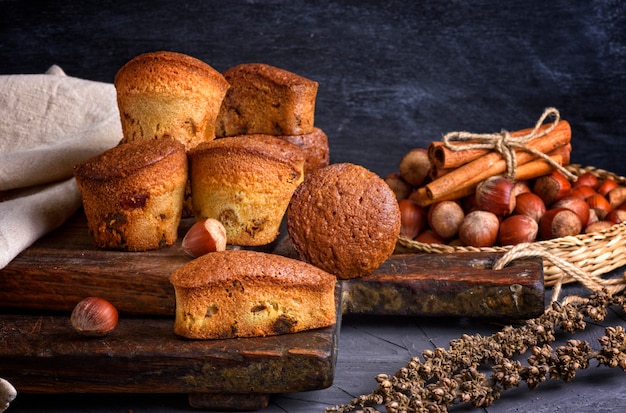 Pequenos bolinhos com frutas secas