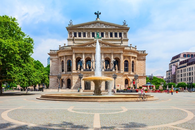 Ópera Antiga ou Alte Oper Frankfurt